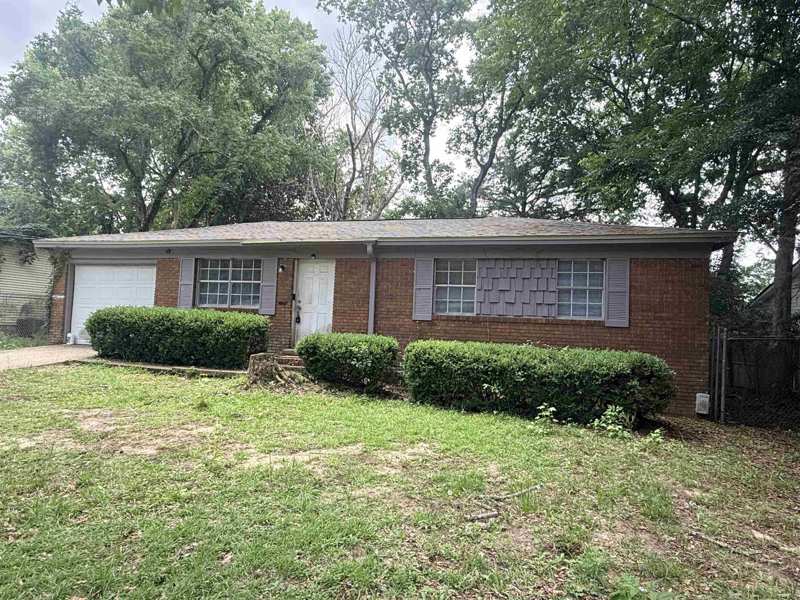 3 bedroom Detached at 4008 Wiggington Road, Parkhill, Tallahassee — photo 1