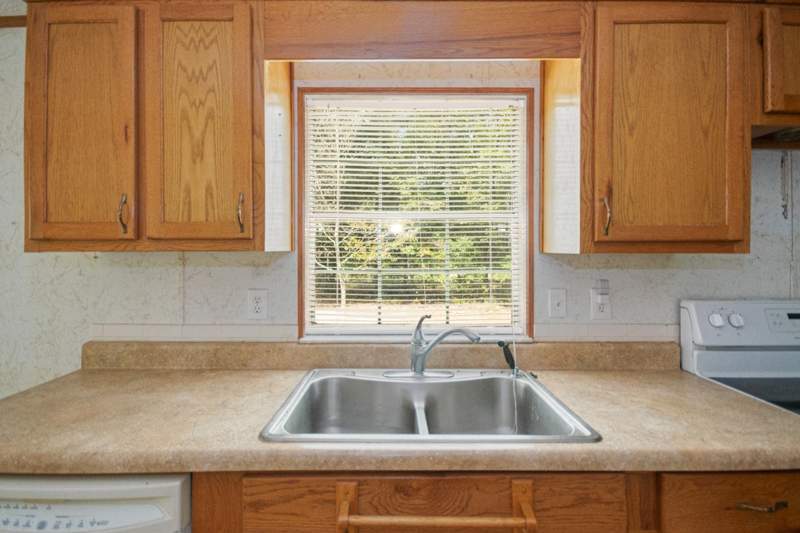3 bedroom ManufacturedHome at 93 Stoney Lane, Crawfordville, Crawfordville — photo 4