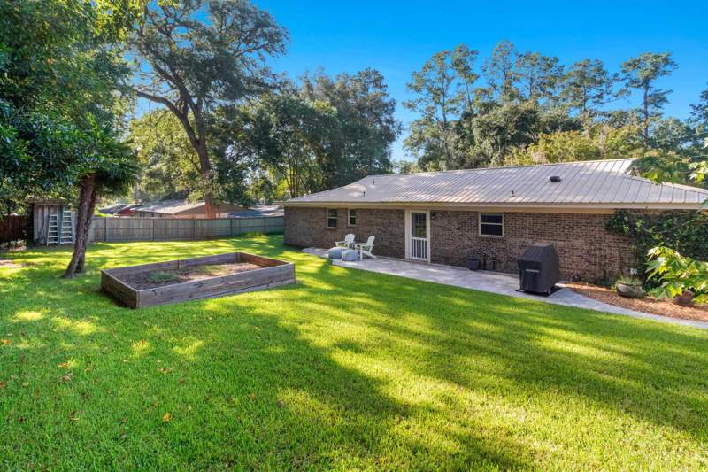 3 bedroom Detached at 1728 Paula Dr Drive, Gwynndale, Tallahassee — photo 4