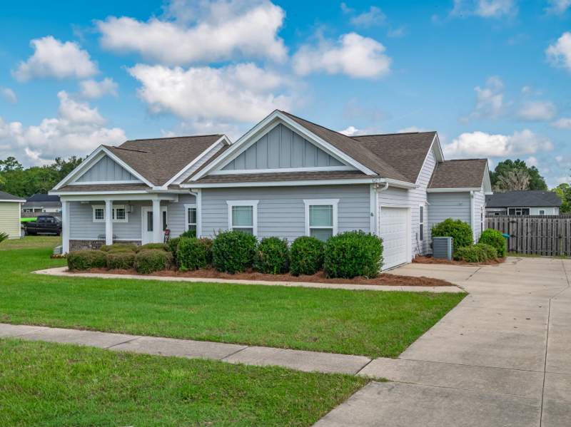 4 bedroom Detached at 60 Whirlwind Trail, Hidden Meadows, Crawfordville — photo 5