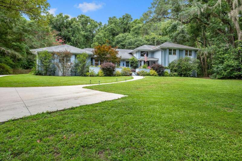 5 bedroom Detached at 3332 Charleston Road, Whitfield Plantation, Tallahassee — photo 2