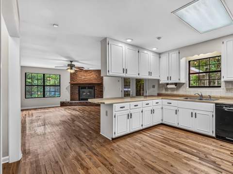 4074 Riverwood Road, Tallahassee FL - photo 11 of 54