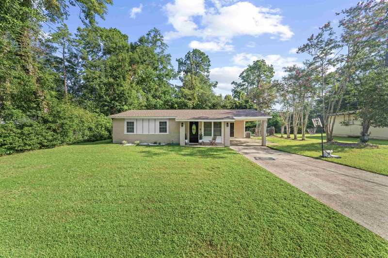 3 bedroom Detached at 720 Kendall Drive, Apalachee Ridge, Tallahassee — photo 1