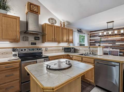8372 Chickasaw Trail, Tallahassee FL - photo 15 of 44