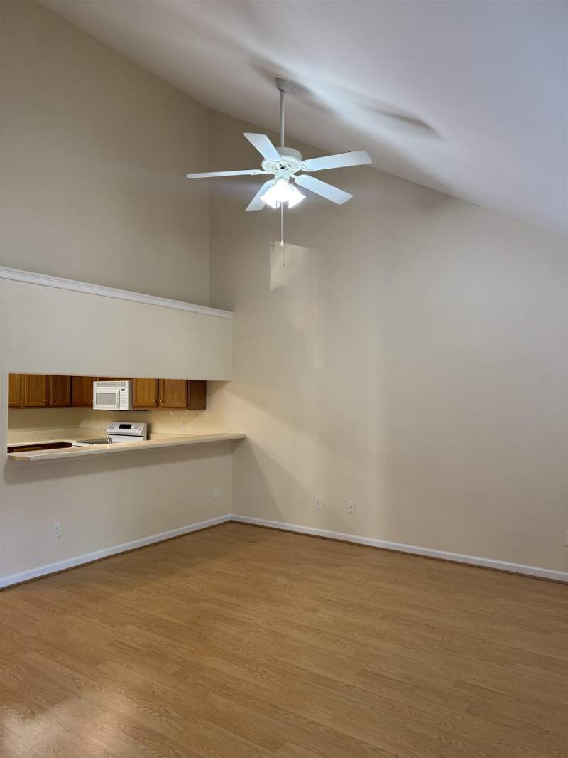 3 bedroom Townhouse at 20A Guinevere Lane, Camelot, Crawfordville — photo 3