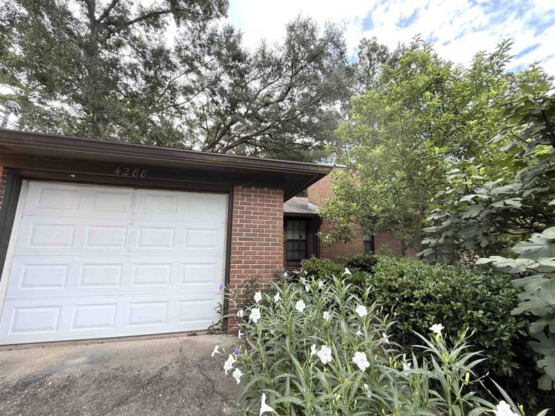 3 bedroom Detached at 4288 Carnwath Road, Plantation Woods, Tallahassee — photo 3
