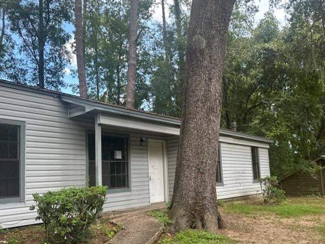 3 bedroom Detached at 2080 Darnell Circle, Astoria, Tallahassee — photo 3