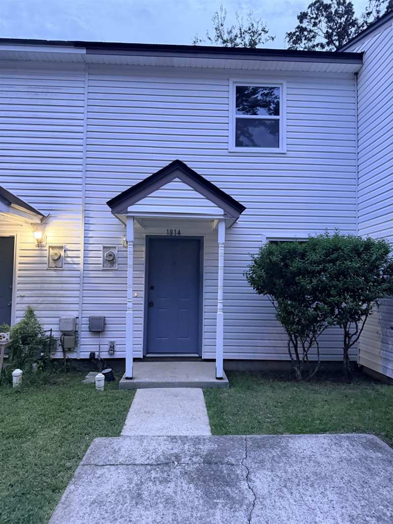 2 bedroom Townhouse at 1814 Lilac Drive, Emerald Terrace, Tallahassee — photo 1