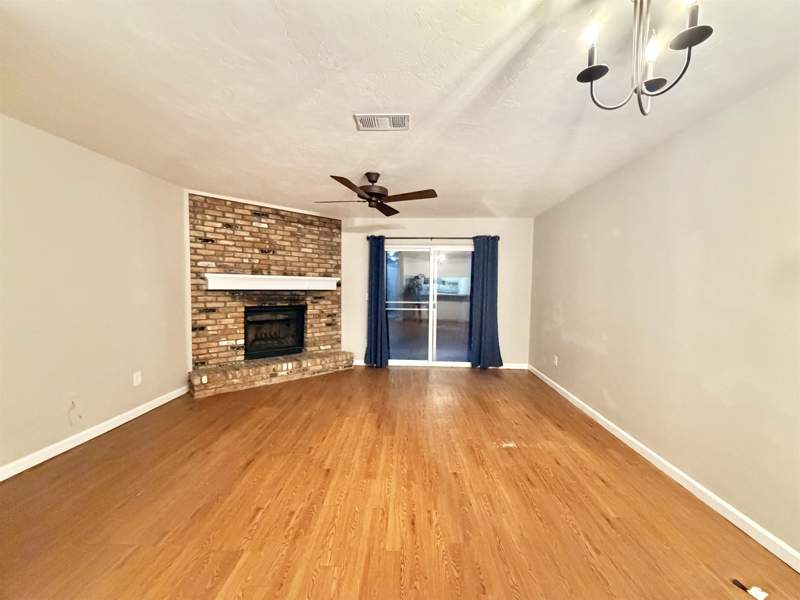 2 bedroom Townhouse at 1814 Lilac Drive, Emerald Terrace, Tallahassee — photo 3
