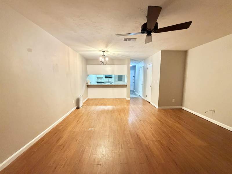 2 bedroom Townhouse at 1814 Lilac Drive, Emerald Terrace, Tallahassee — photo 4