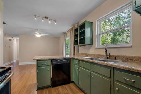 2003 Old Bainbridge Road, Tallahassee FL - photo 18 of 36