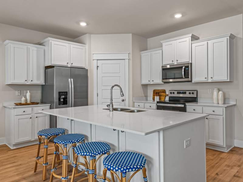 4 bedroom Detached at 3506 Starry Night Circle, Summer Camp West, St Teresa — photo 3