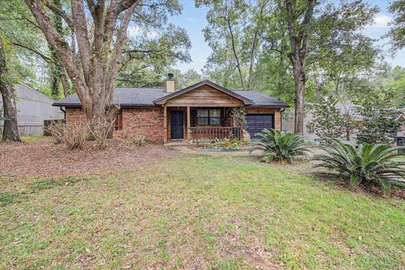 3 bedroom Detached at 2315 Via Sardinia Street, Hartsfield Woods, Tallahassee — photo 2