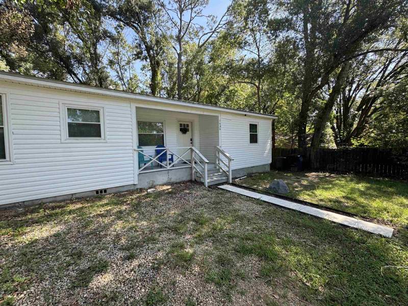 2 bedroom Detached at 1636 Pepper Drive, Alberta Empire, Tallahassee — photo 3