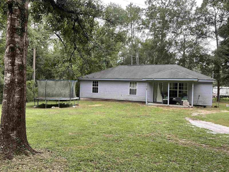 3 bedroom Detached at 8728 Flicker Road, Myrtlewood, Tallahassee — photo 1