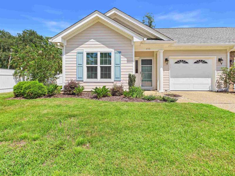 2 bedroom Townhouse at 490 N Cherry Court, Garden Home, Monticello — photo 5