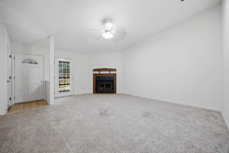 2 bedroom Townhouse at 1507 Twin Lakes Circle, Twin Lakes Community Unrec, Tallahassee — photo 2
