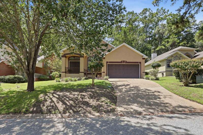 3 bedroom Detached at 1638 Eagles Watch Way, Eagle's Ridge, Tallahassee — photo 2