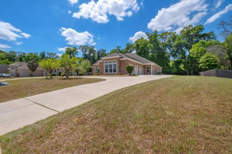5755 Farnsworth Drive, Tallahassee FL - photo 8 of 52