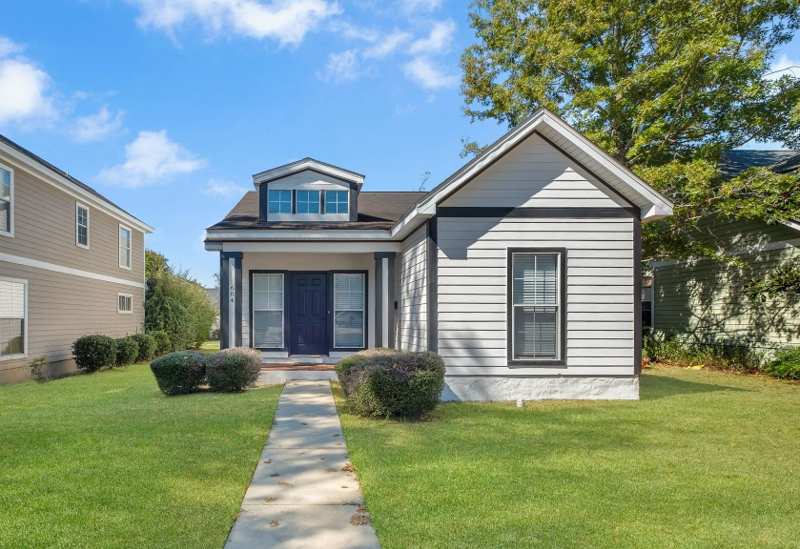 3 bedroom Detached at 604 N M L King Jr Boulevard, Carolina Place, Tallahassee — photo 1