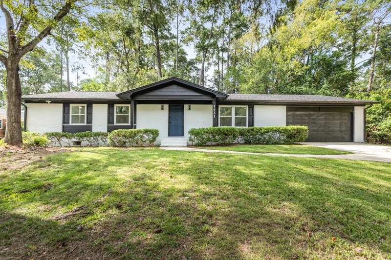 3 bedroom Detached at 1421 Oldfield Drive, Woodgate, Tallahassee — photo 1