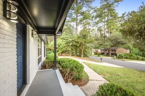 1421 Oldfield Drive, Tallahassee FL - photo 8 of 62