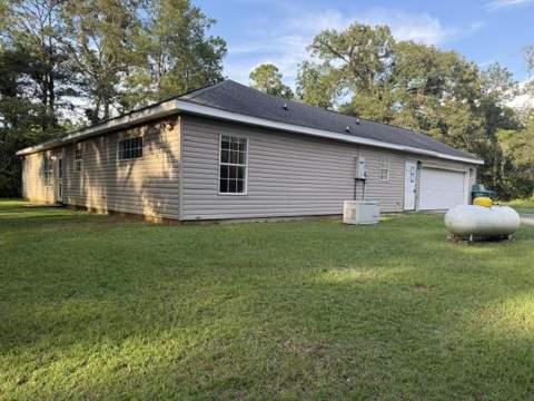 130 Blueberry Lane, Crawfordville FL - photo 7 of 40