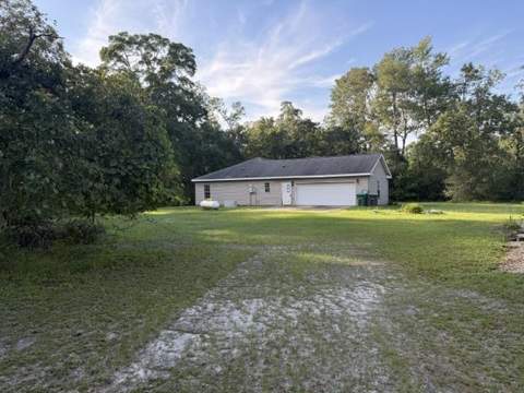 130 Blueberry Lane, Crawfordville FL - photo 9 of 40