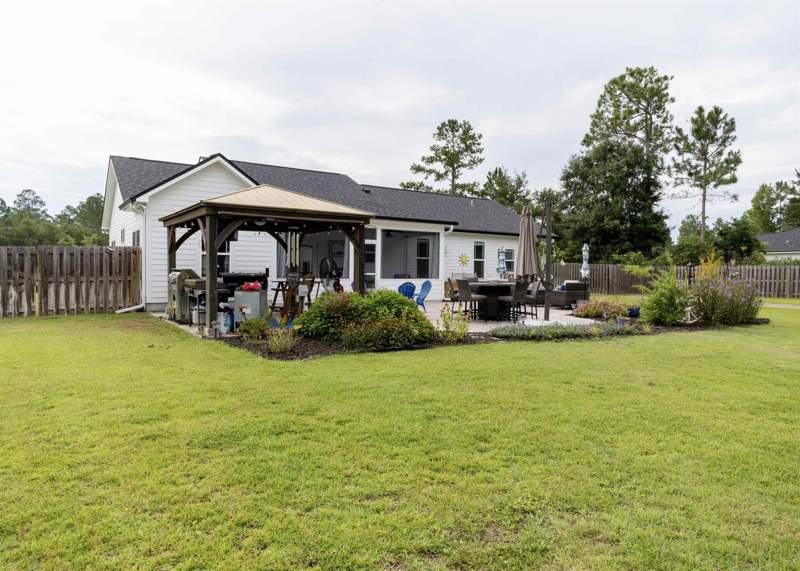 3 bedroom Detached at 603 Parkside Circle, The Park, Crawfordville — photo 4