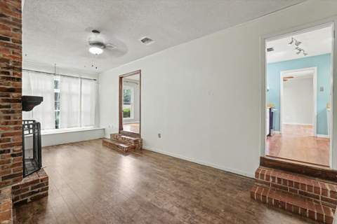 2204 Woodbine Drive, Tallahassee FL - photo 11 of 37