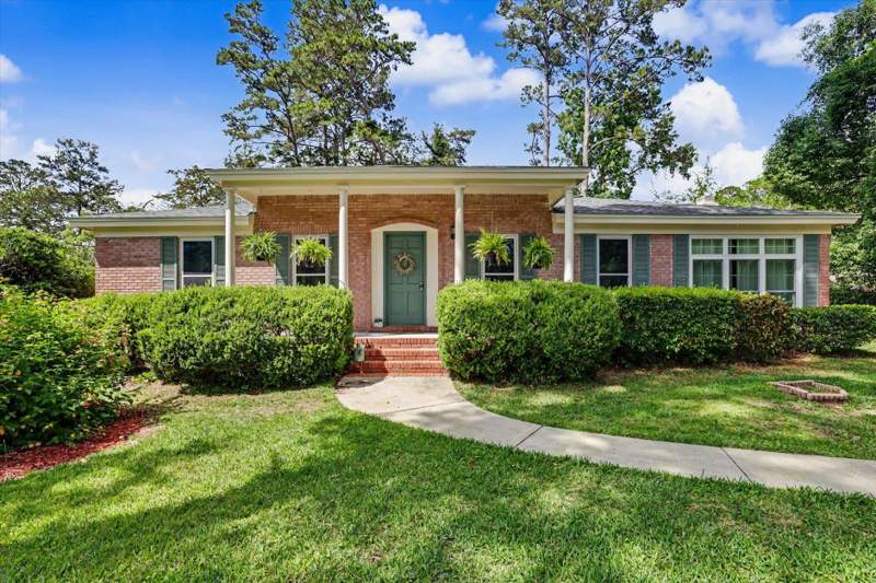 3 bedroom Detached at 2204 Woodbine Drive, Wallwood Heights, Tallahassee — photo 2