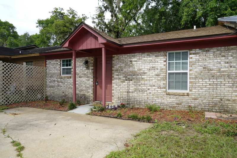 2 bedroom Townhouse at 3421 N. Carnation Court, Pecan Grove Estates Unit N., Tallahassee — photo 1