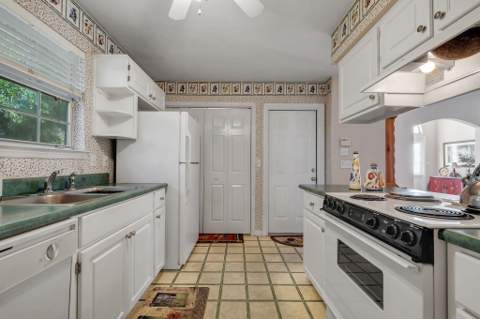 3274 Skyview Drive, Tallahassee FL - photo 21 of 32