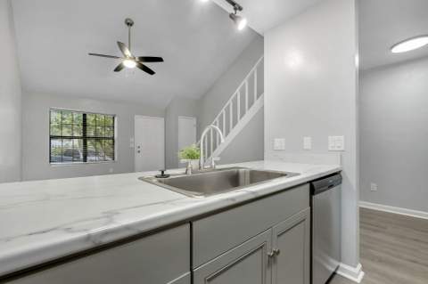 196 Parkbrook Circle, Tallahassee FL - photo 10 of 27