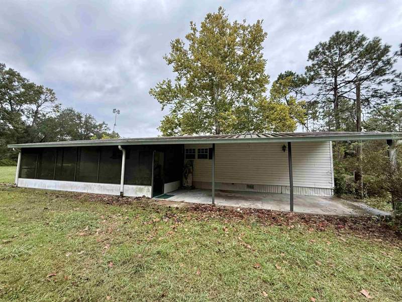 3 bedroom ManufacturedHome at 10247 Rebel Circle, Natural Bridge Acres, Tallahassee — photo 3