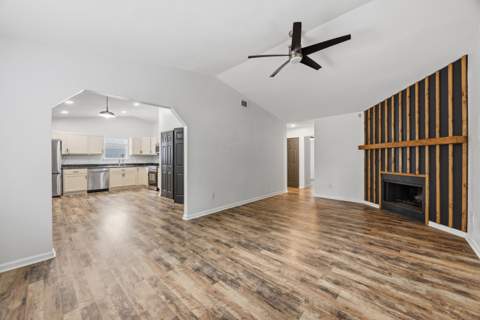 3158 Huttersfield Circle, Tallahassee FL - photo 9 of 36