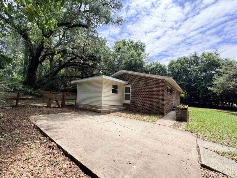 3 bedroom Detached at 2202 Mission Road, San Luis Ridge, Tallahassee — photo 4