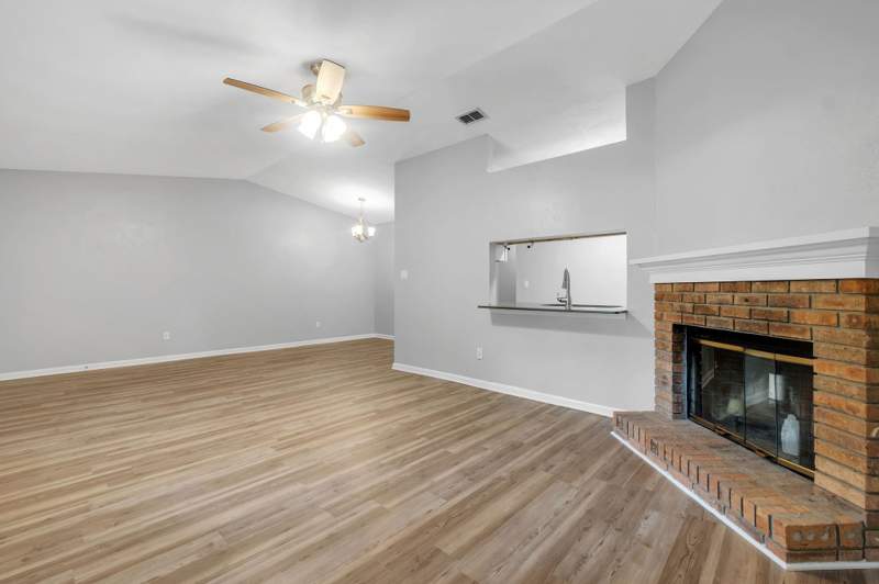 2 bedroom Townhouse at 151 W Whetherbine Way, Breckenridge on Park, Tallahassee — photo 4