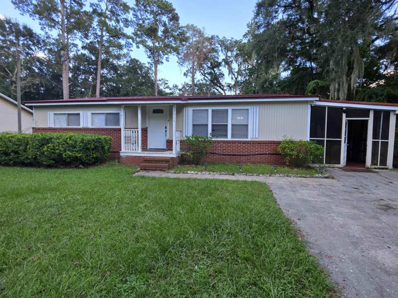 3 bedroom Detached at 2011 Longview Drive, Lake Jackson Heights, Tallahassee — photo 1