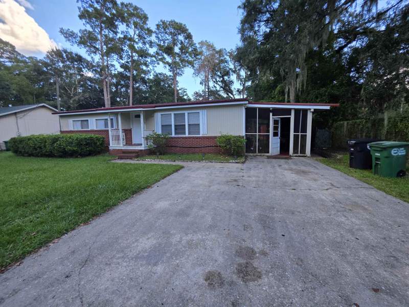 3 bedroom Detached at 2011 Longview Drive, Lake Jackson Heights, Tallahassee — photo 4