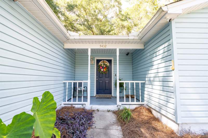 4 bedroom Detached at 5432 Grove Valley Road, Oak Valley Estates, Tallahassee — photo 4