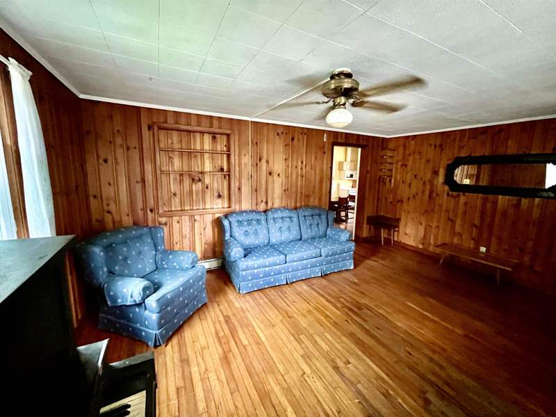 3 bedroom Detached at 520 E High Street, Wirick Addtion, Monticello — photo 5