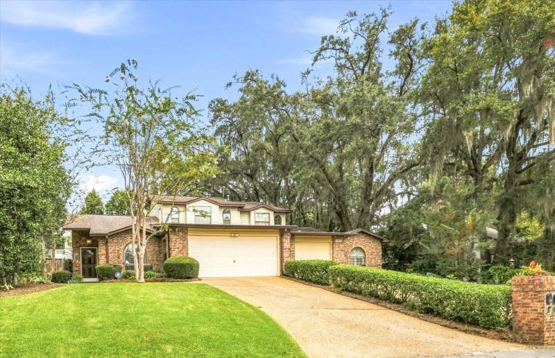 2 bedroom Townhouse at 1400 Denholm Drive, Lucerne at Woodlands, Tallahassee — photo 3
