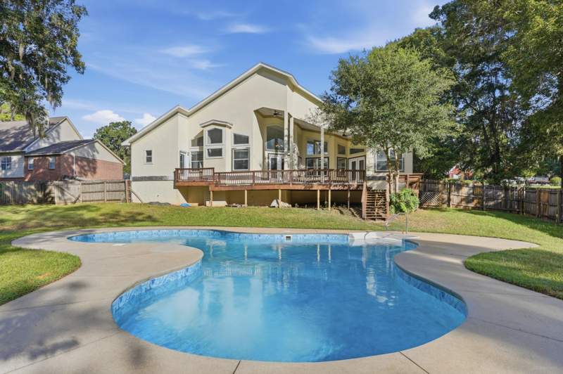 4 bedroom Detached at 345 Meadow Ridge Drive, Ox Bottom Manor, Tallahassee — photo 3
