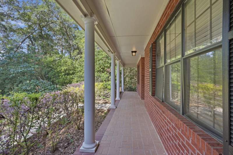 3 bedroom Detached at 2037 Dyrehaven Drive, Dyrehaven Unrecorded, Tallahassee — photo 4