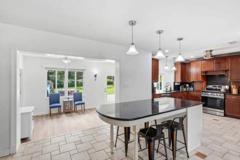 2325 Killarney Way, Tallahassee FL - photo 16 of 41
