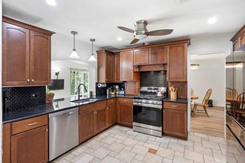 2325 Killarney Way, Tallahassee FL - photo 17 of 41