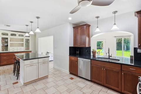 2325 Killarney Way, Tallahassee FL - photo 18 of 41
