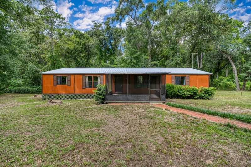 3 bedroom ManufacturedHome at 1628 Silver Lake Road, Silver Lake Road Unrecorded, Tallahassee — photo 1