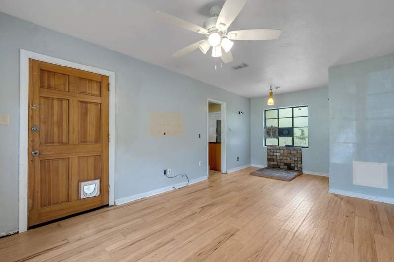 2 bedroom Detached at 3822 Roswell Drive, Seminole Manor, Tallahassee — photo 4